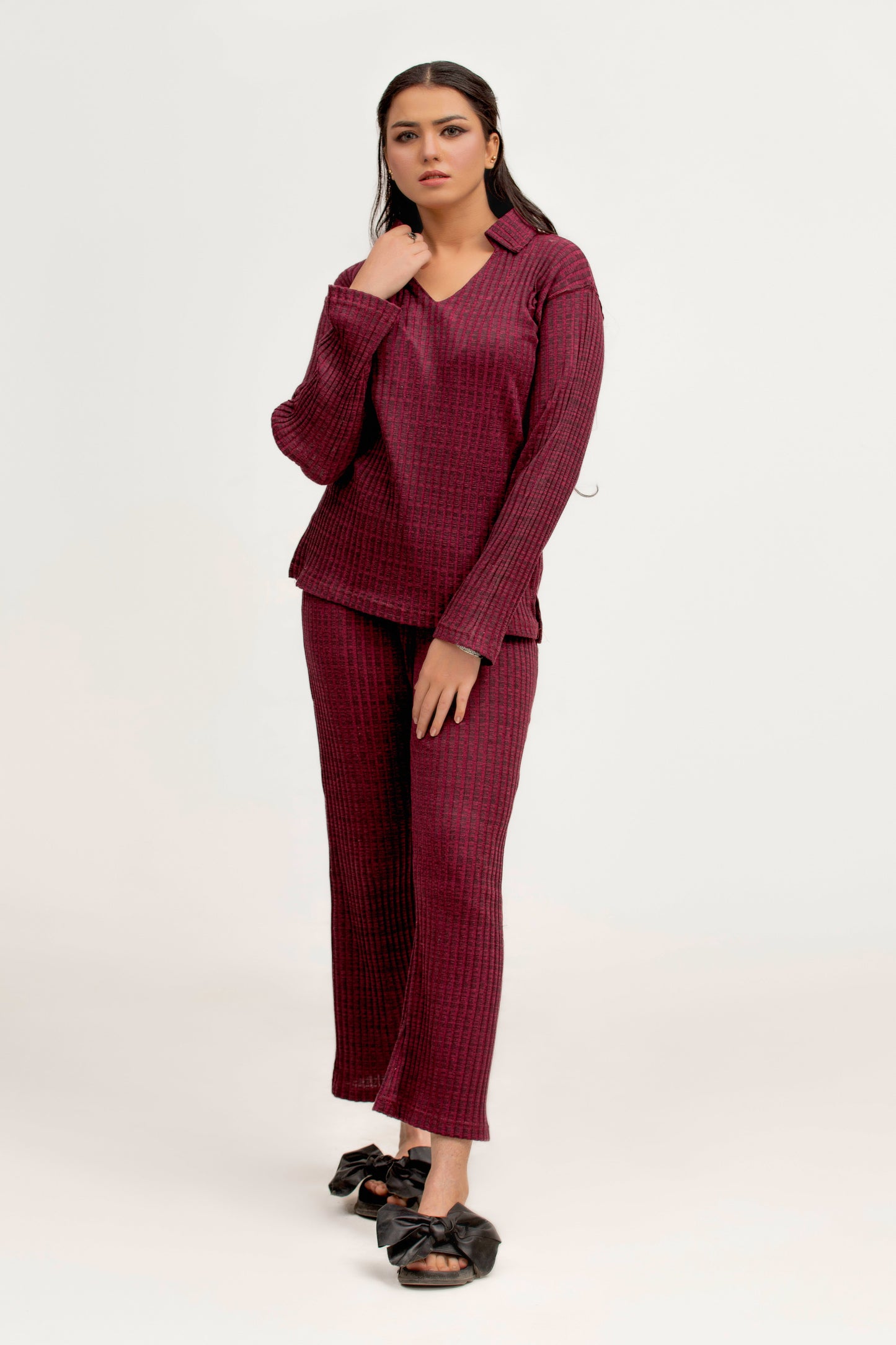 Plain Co-Ord Waffle Knitted V-Neck - MAROON